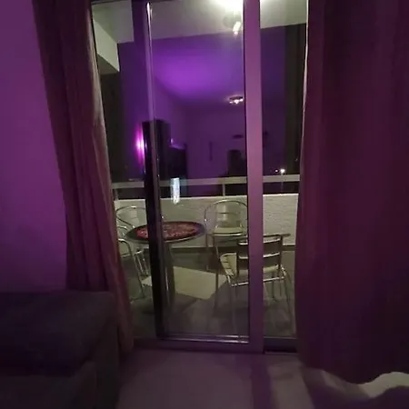 Cosy Family شقة لارنكا