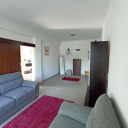 شقة Cosy Family لارنكا